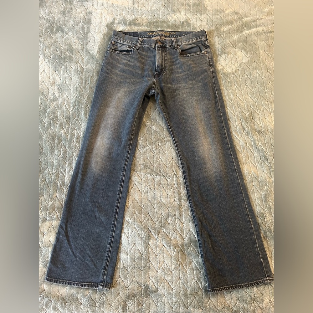 👖American Eagle Outfitters Men's Bootcut Gray Jeans